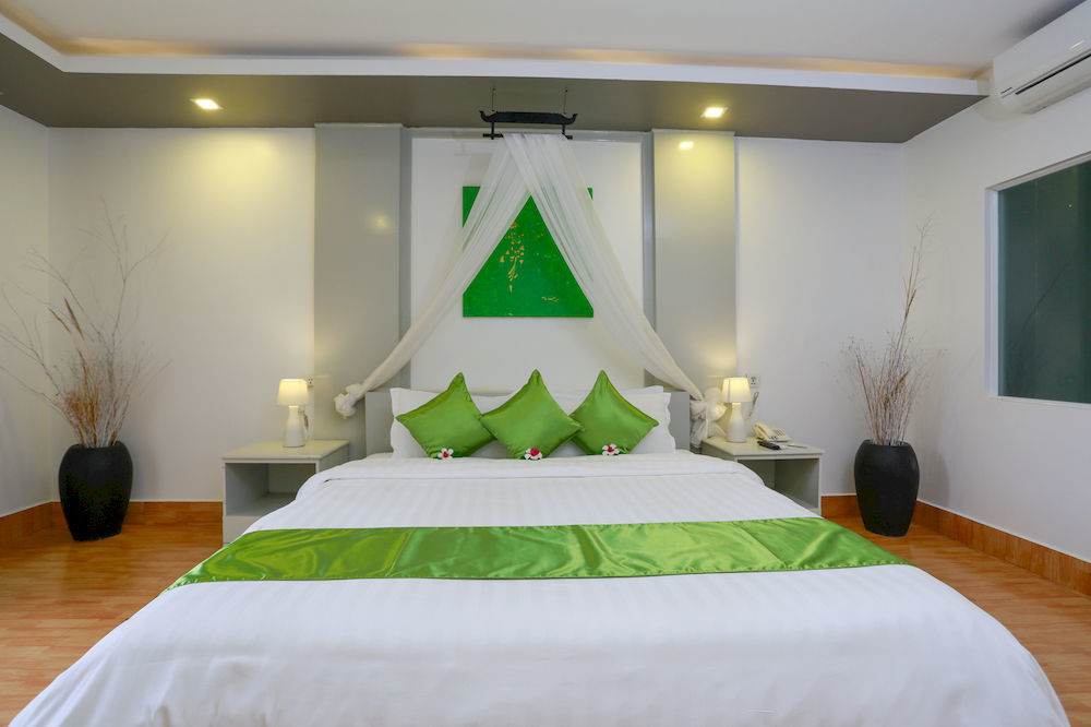 Hotel Angkor Sweet Night 4*